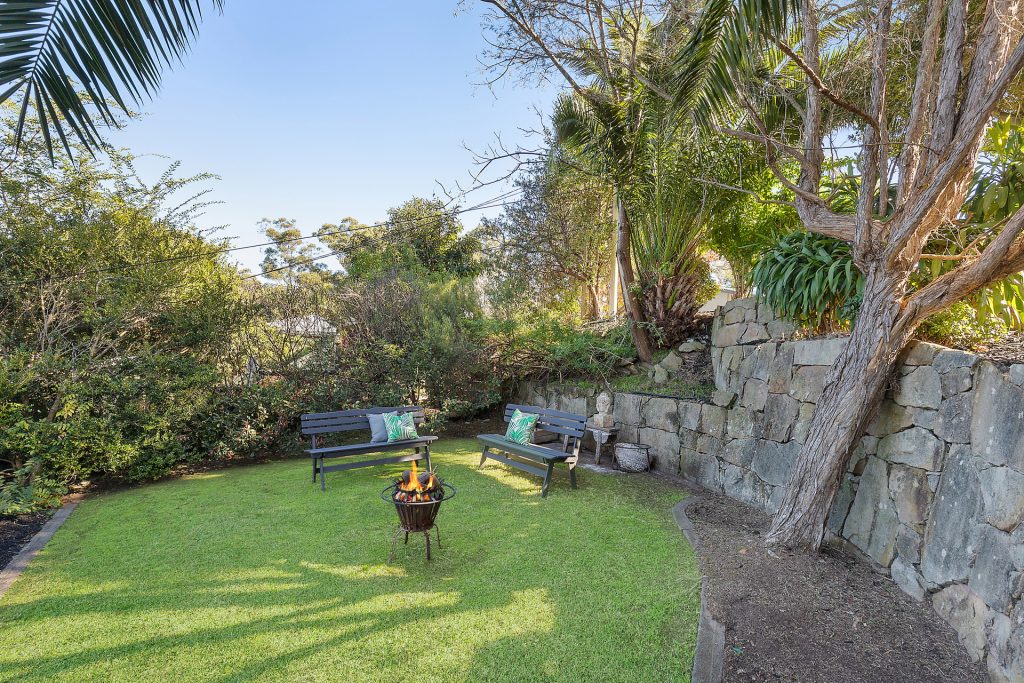 8 Burrandong Crescent, Baulkham Hills NSW 2153 - photo 11