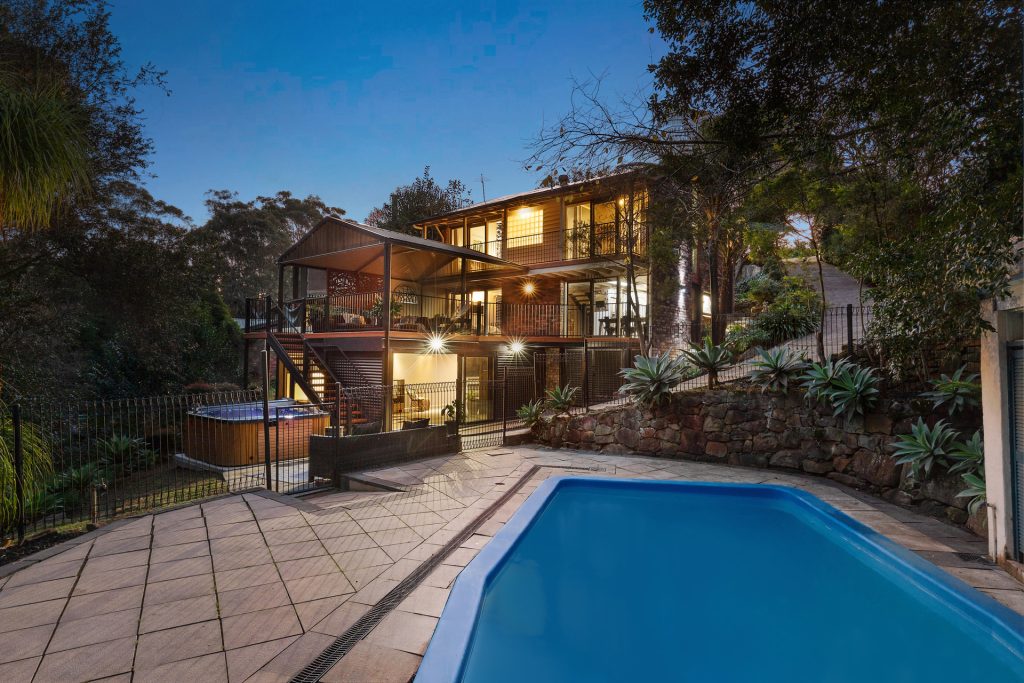 8 Burrandong Crescent, Baulkham Hills NSW 2153 - photo 15