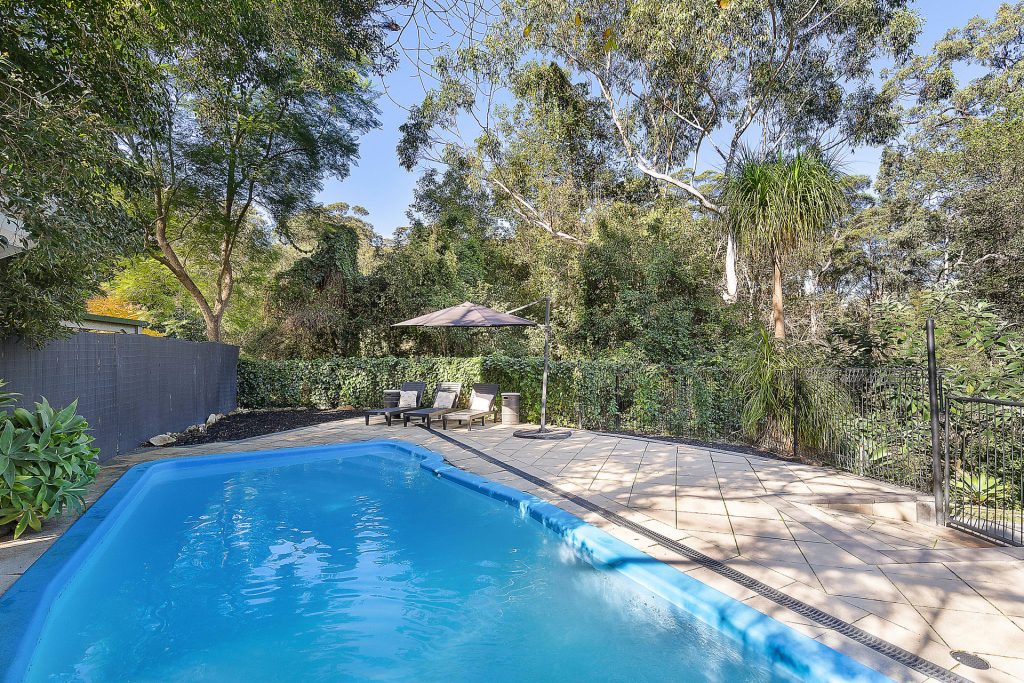 8 Burrandong Crescent, Baulkham Hills NSW 2153 - photo 3