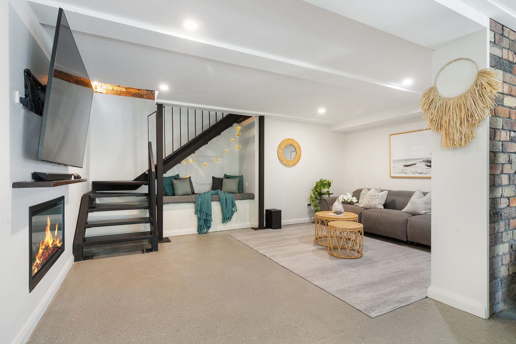 8 Burrandong Crescent, Baulkham Hills NSW 2153 - photo 8