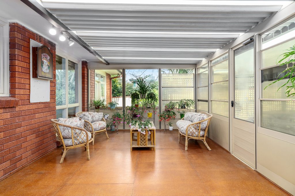 4 Rockley Avenue, Baulkham Hills NSW 2153 - photo 7