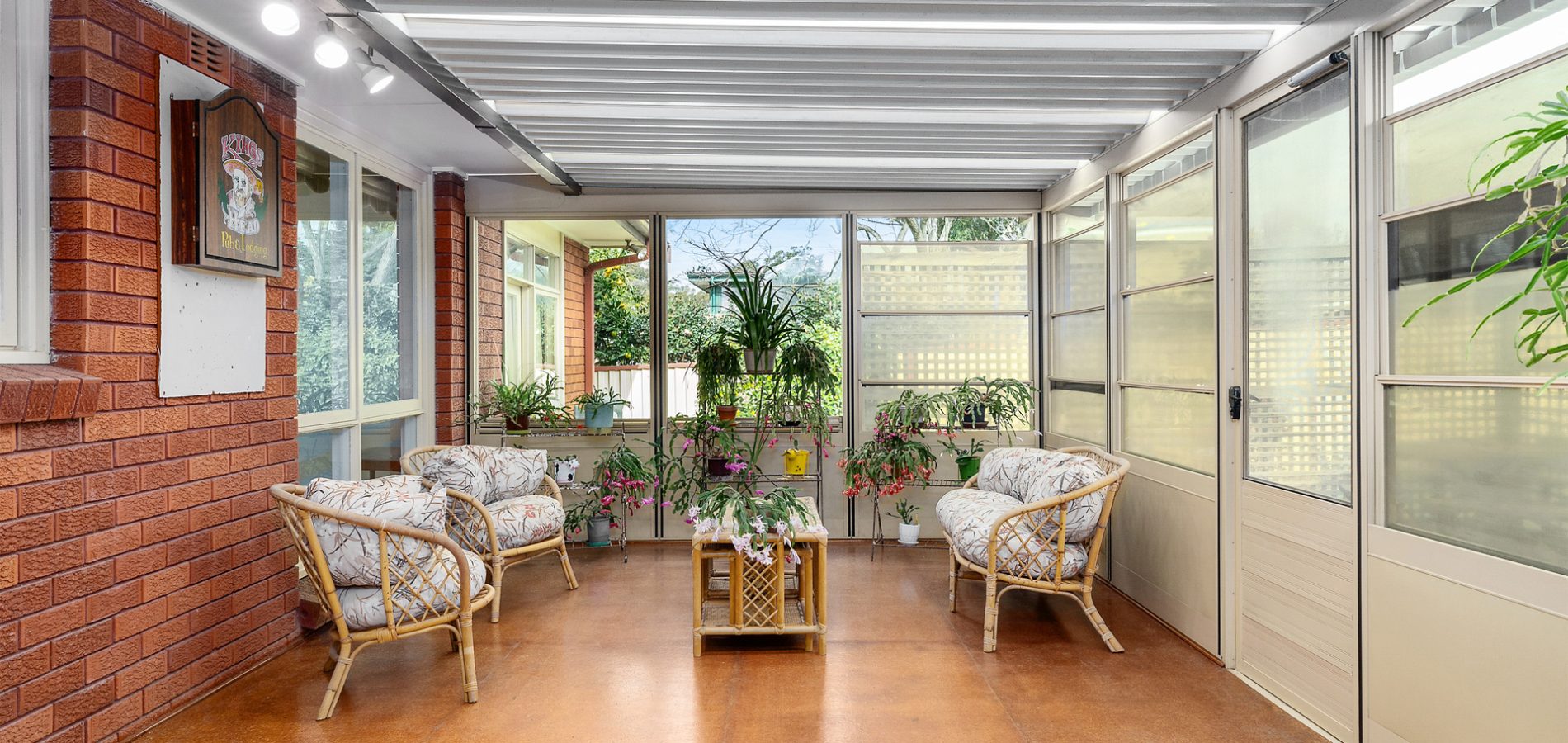 4 Rockley Avenue, Baulkham Hills NSW 2153 - photo 7