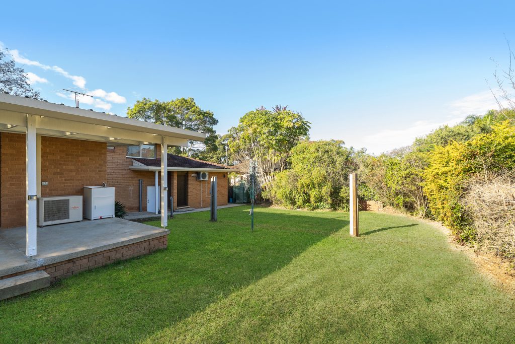 204 Excelsior Avenue, Castle Hill NSW 2154 - photo 13