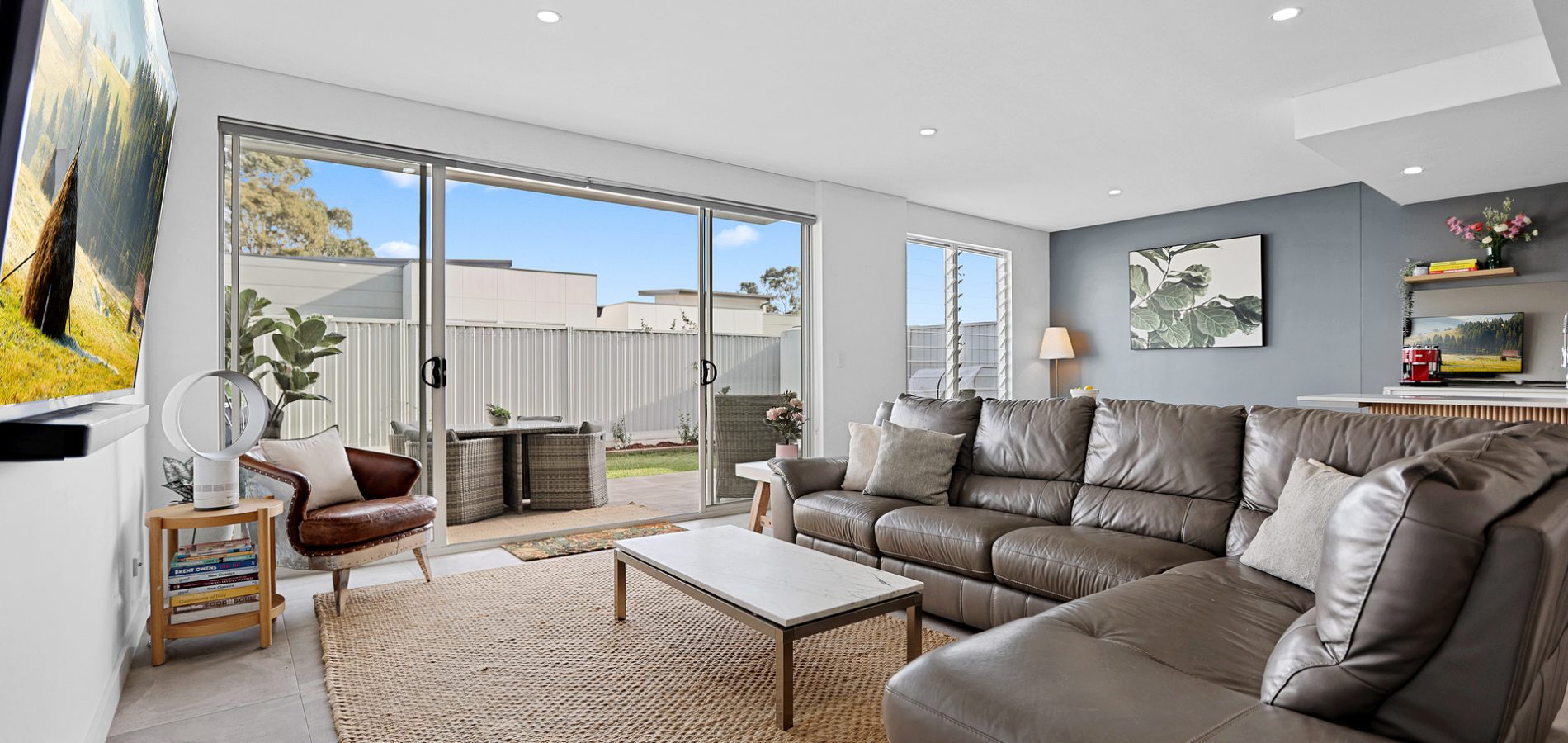 5 Deluxe Circuit, Norwest NSW 2153 - photo 2