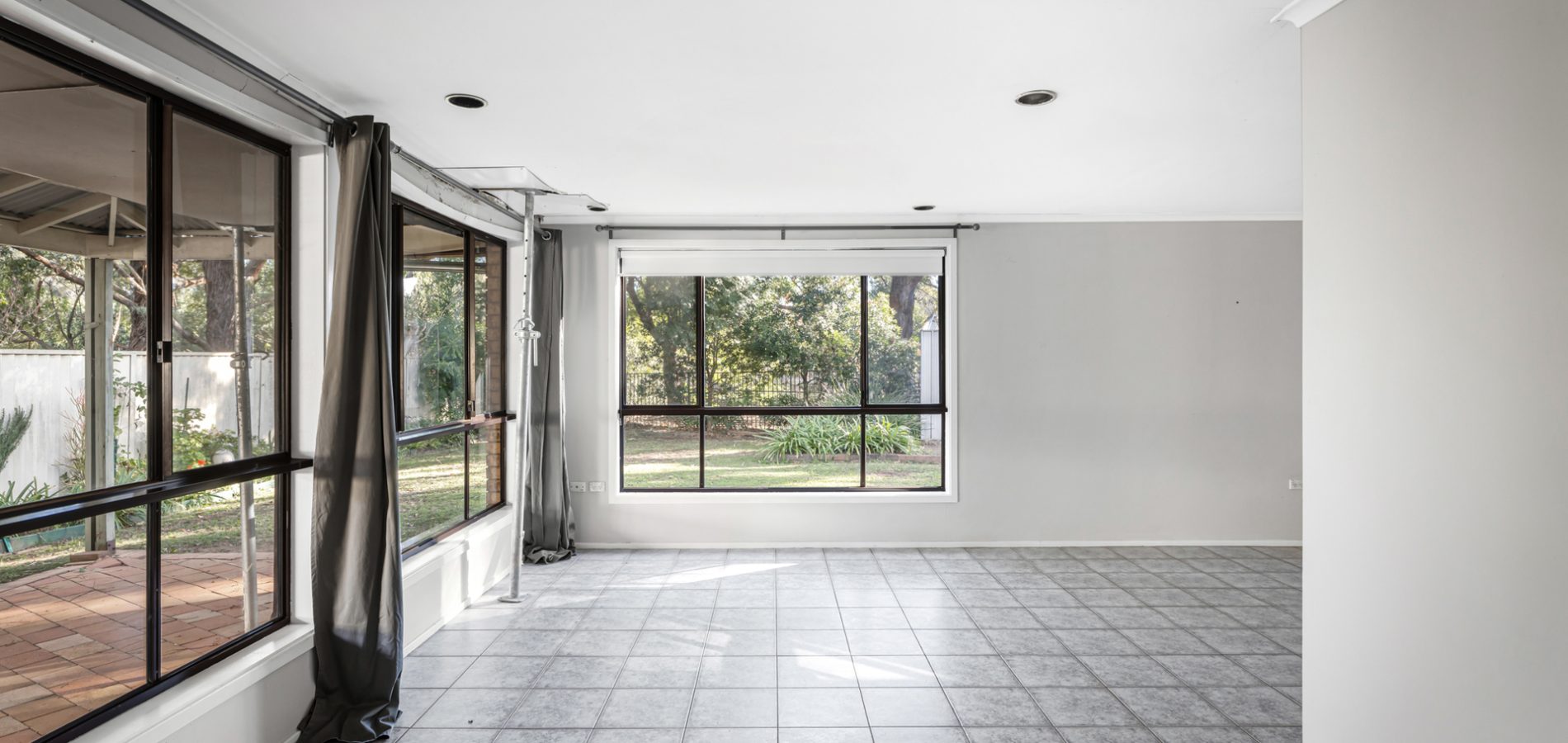 8 Caird Place, Seven Hills NSW 2147 - photo 2