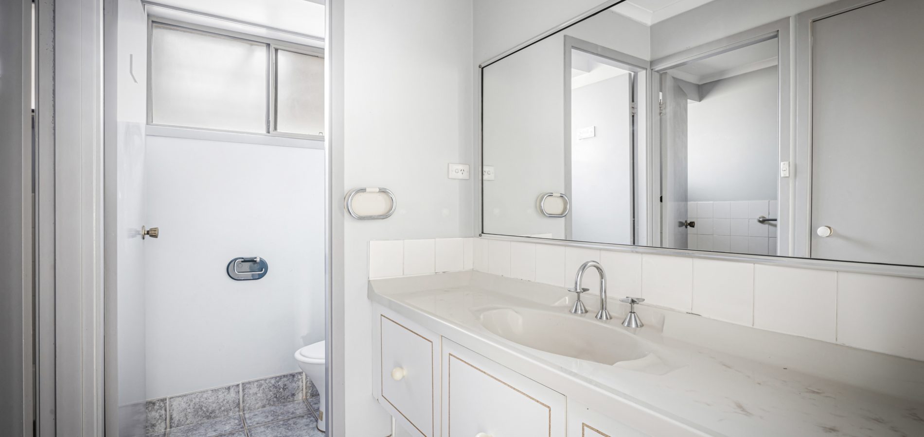 8 Caird Place, Seven Hills NSW 2147 - photo 7