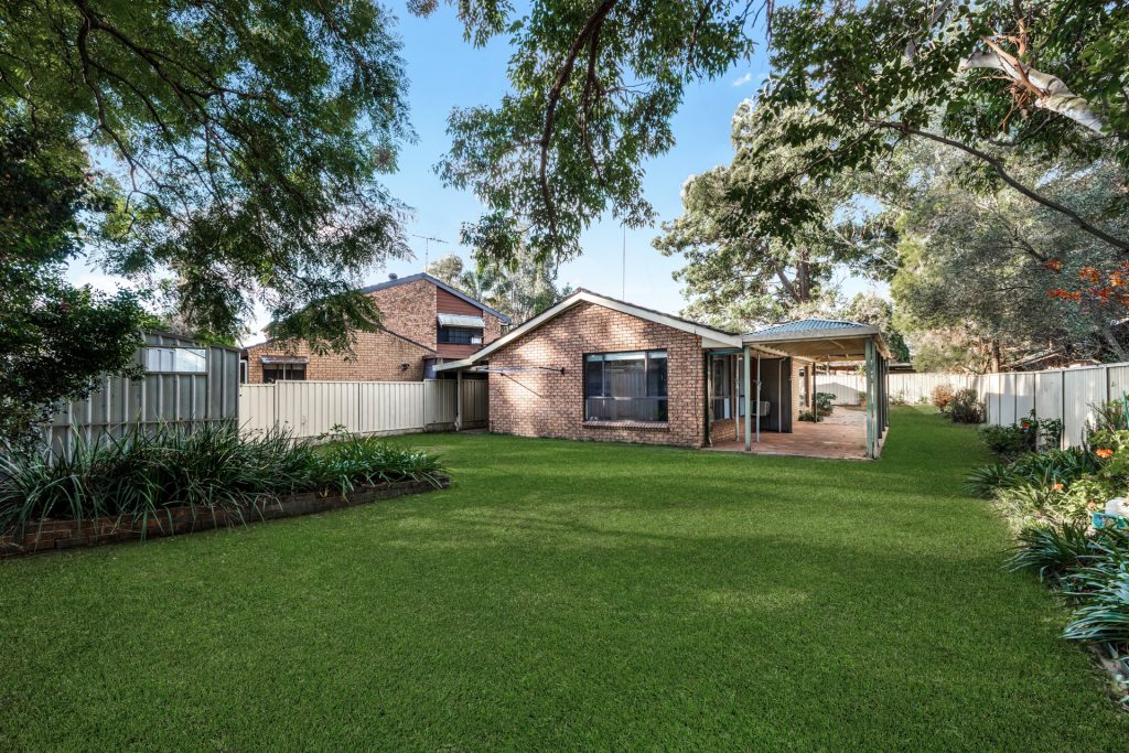 8 Caird Place, Seven Hills NSW 2147 - photo 8