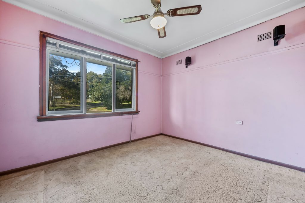 2 Maughan Street, Lalor Park NSW 2147 - photo 4