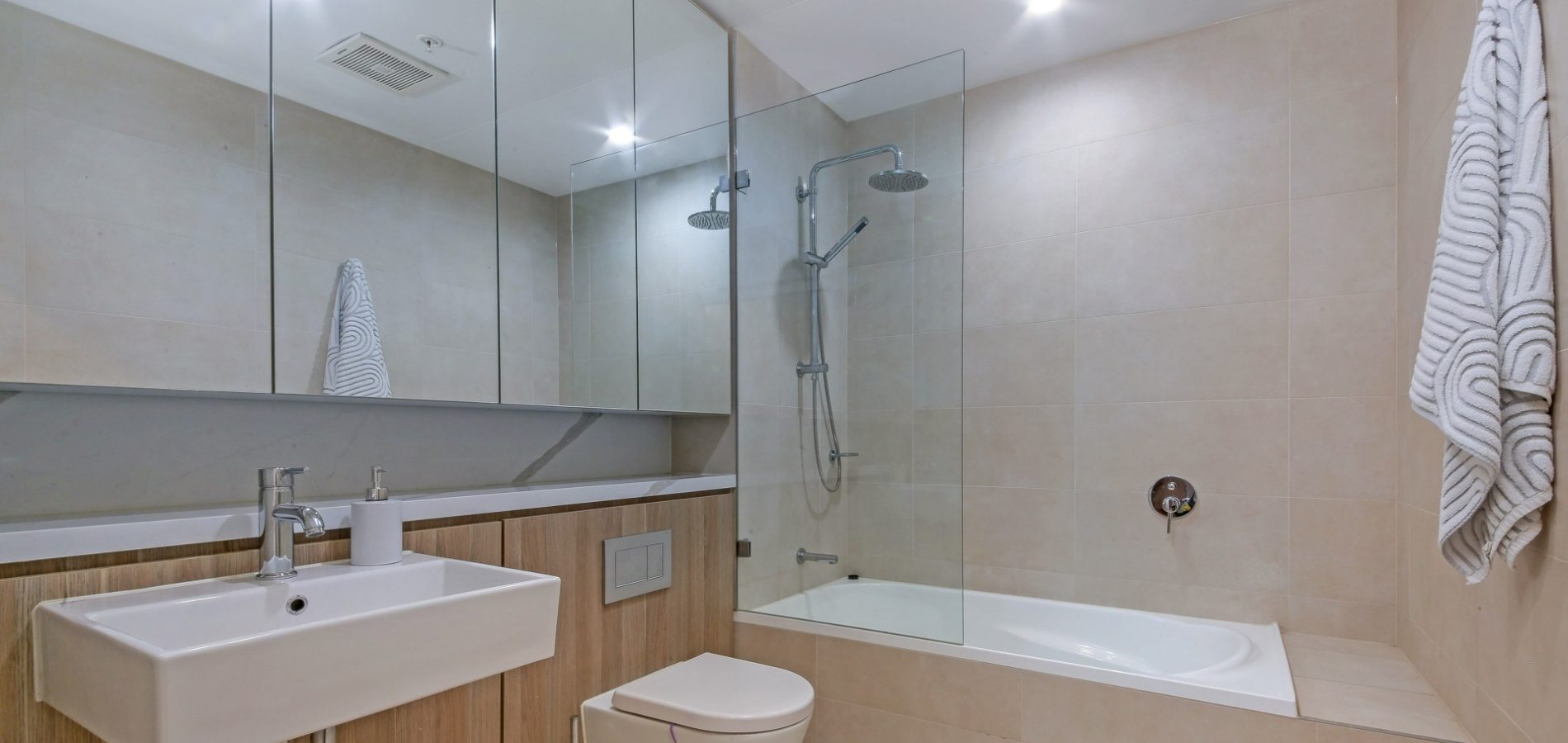 G20/1 Maple Tree Road, Westmead NSW 2145 - photo 9