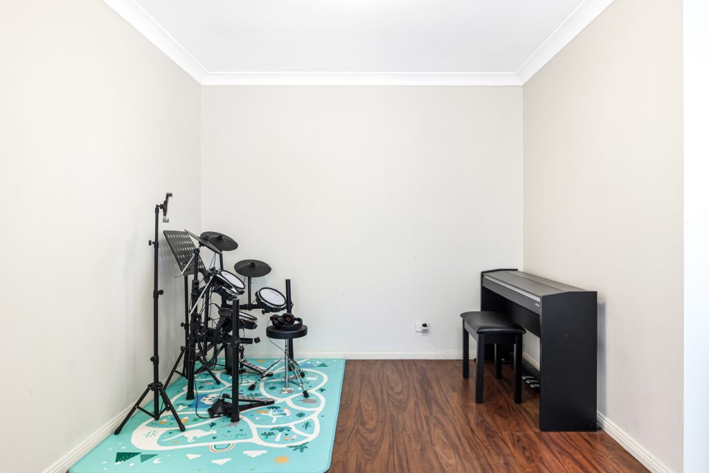 14/17 Conie Avenue, Baulkham Hills NSW 2153 - photo 4