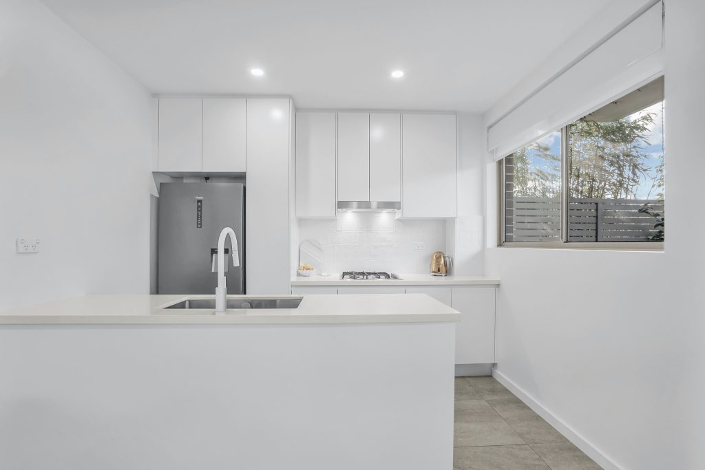2/17-19 Robiliard Street, Mays Hill NSW 2145 - photo 3