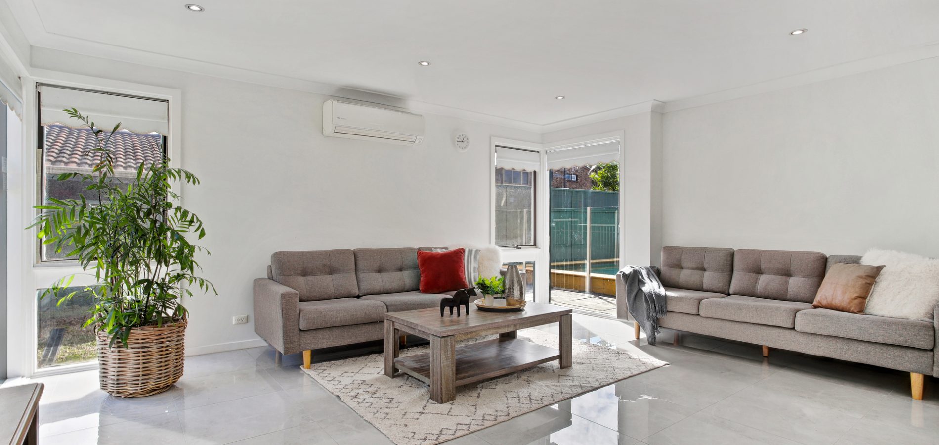 28 Whitby Road, Kings Langley NSW 2147 - photo 2