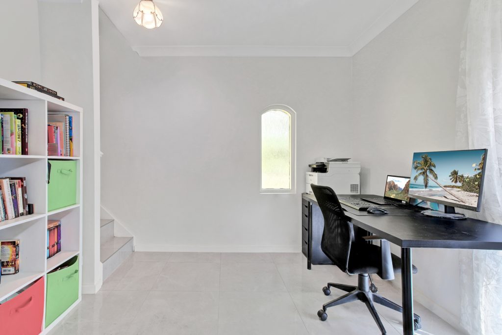 28 Whitby Road, Kings Langley NSW 2147 - photo 11