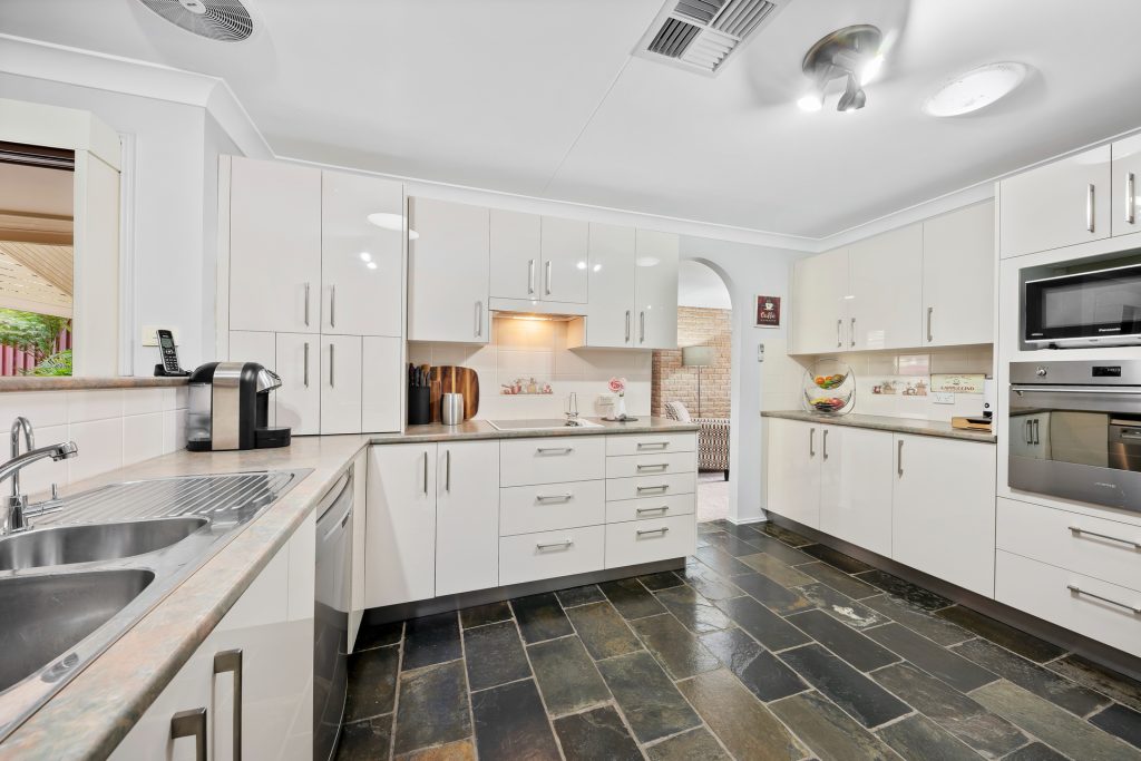31 Claudia Road, Toongabbie NSW 2146 - photo 4