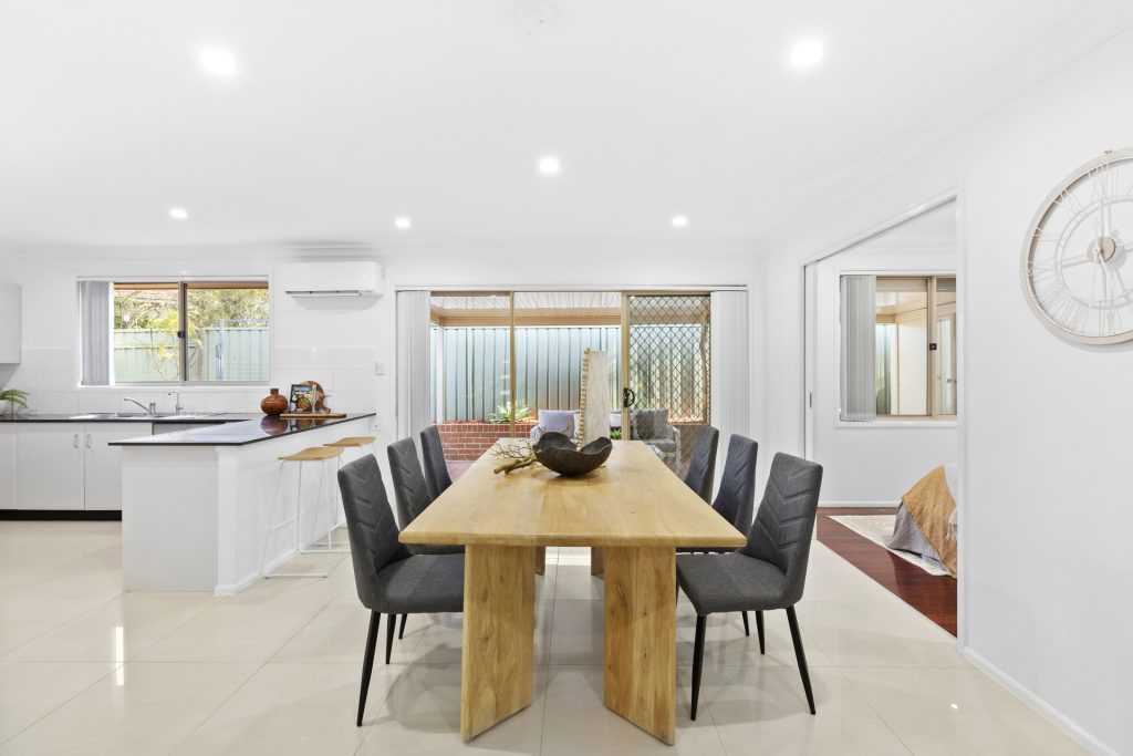 10A Parkland Avenue, Pendle Hill NSW 2145 - photo 4