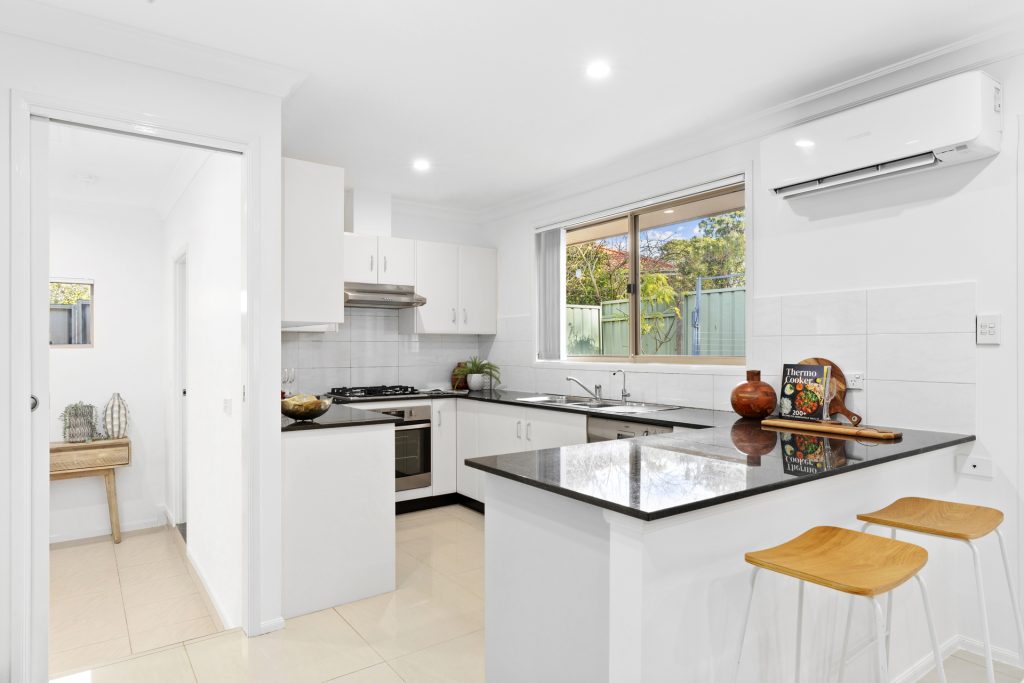 10A Parkland Avenue, Pendle Hill NSW 2145 - photo 5