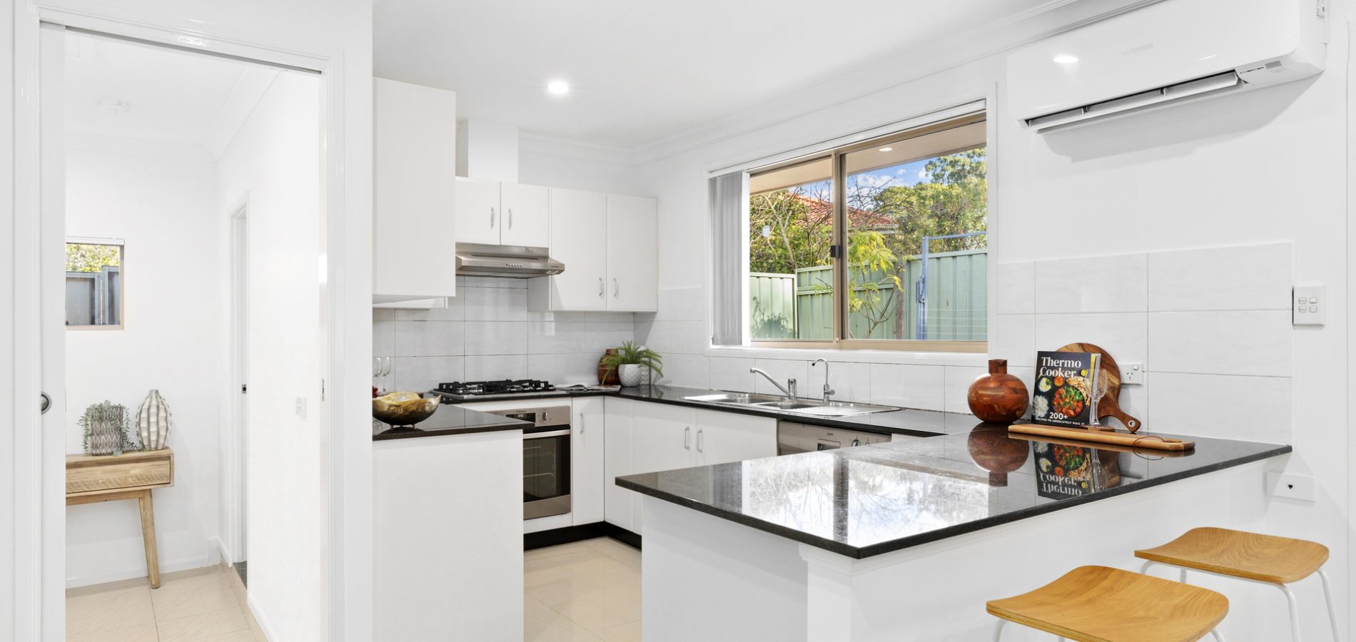 10A Parkland Avenue, Pendle Hill NSW 2145 - photo 5