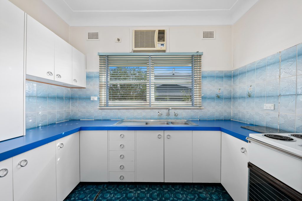 327 Blacktown Road, Seven Hills NSW 2147 - photo 4