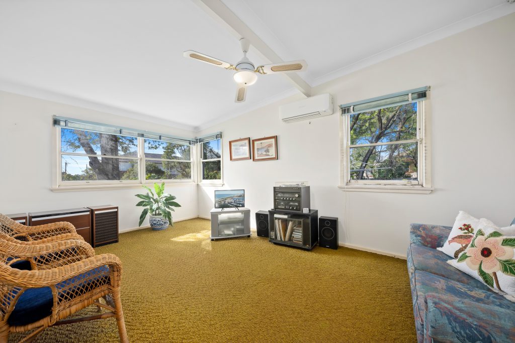 327 Blacktown Road, Seven Hills NSW 2147 - photo 5