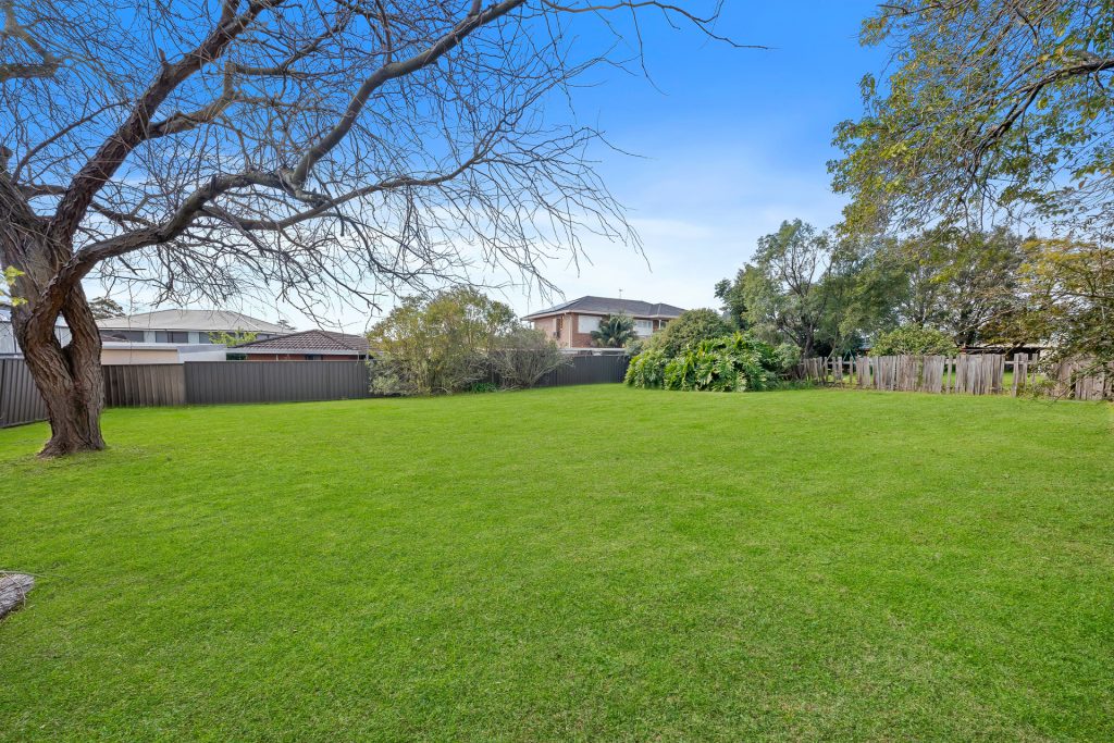 327 Blacktown Road, Seven Hills NSW 2147 - photo 7