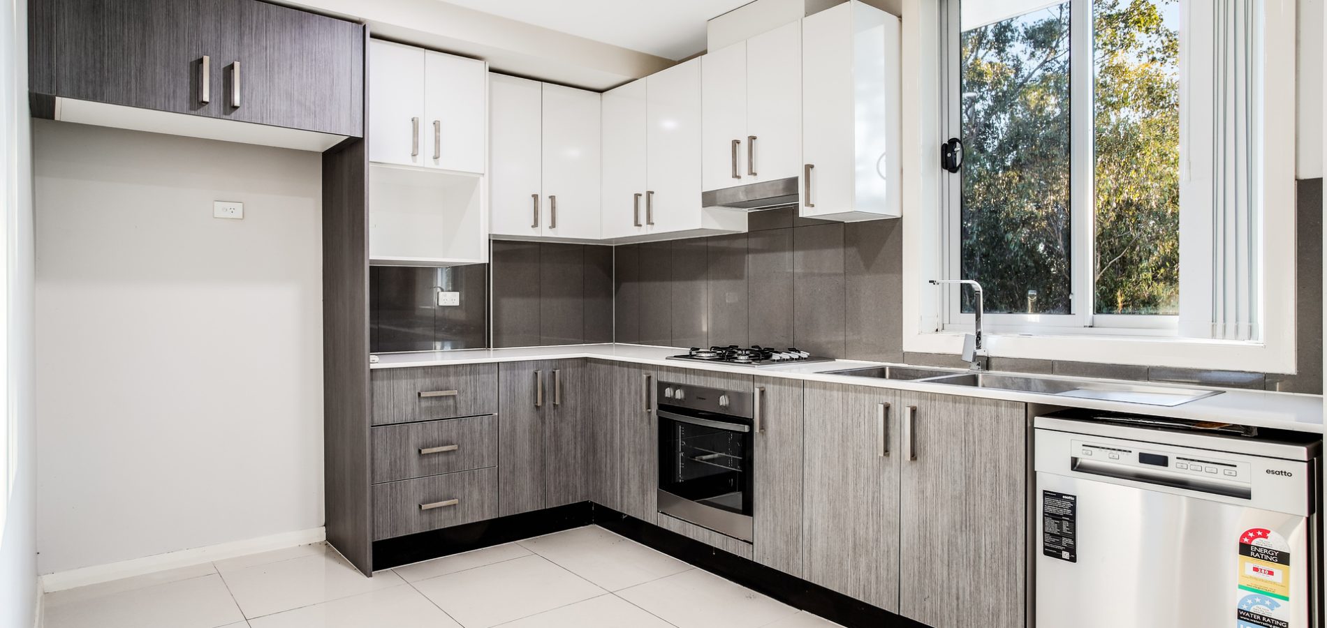 301/10 Junia Avenue, Toongabbie NSW 2146 - photo 4