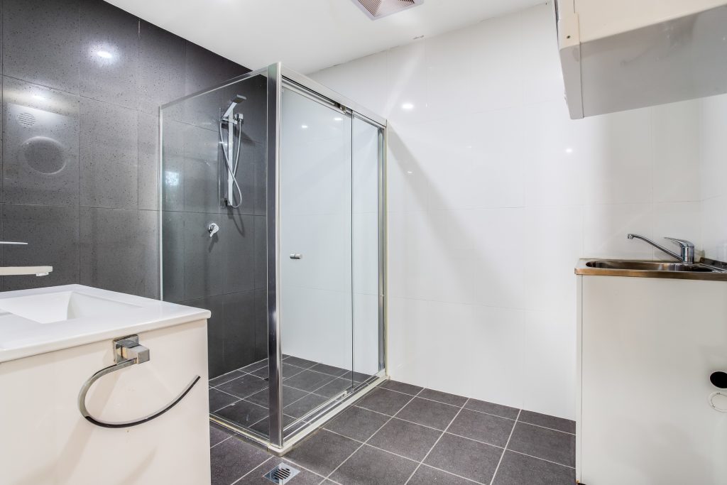 301/10 Junia Avenue, Toongabbie NSW 2146 - photo 5