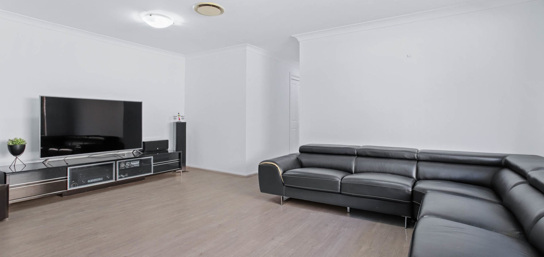 276 Great Western Highway, Wentworthville NSW 2145 - photo 2