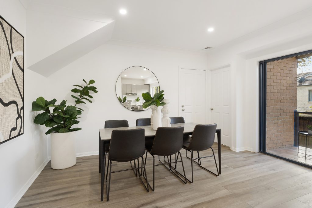 12/18 Pearce Street, Baulkham Hills NSW 2153 - photo 4