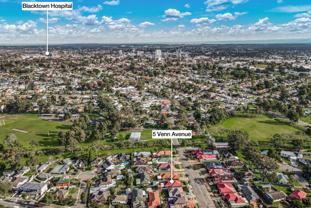 5 Venn Avenue, Lalor Park NSW 2147 - photo 13
