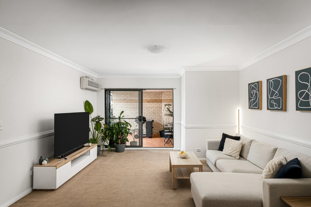 17/2-8 Hill Street, Baulkham Hills NSW 2153 - photo 2