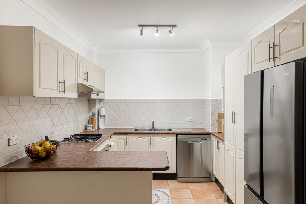 17/2-8 Hill Street, Baulkham Hills NSW 2153 - photo 4
