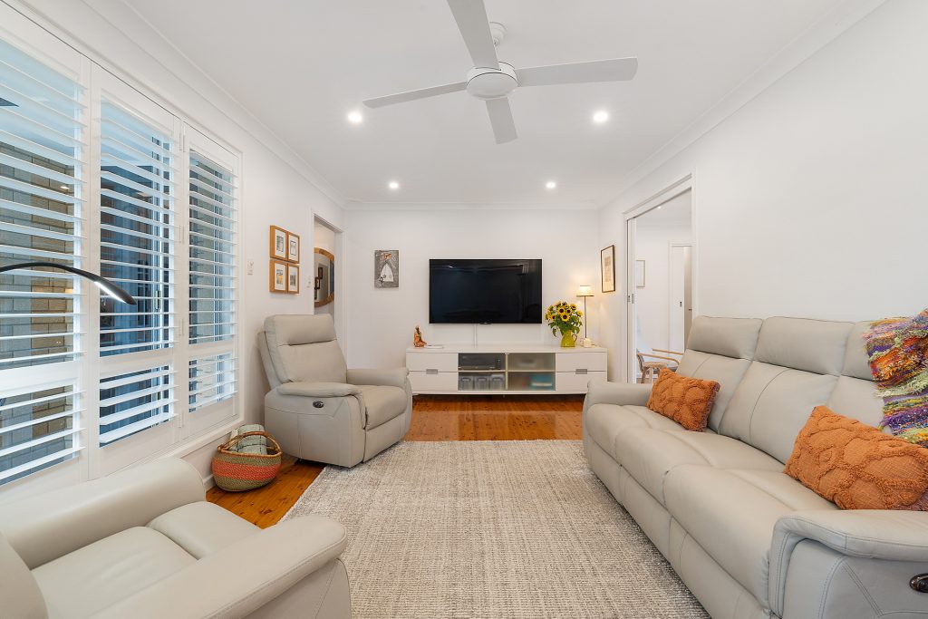 15 Rockley Avenue, Baulkham Hills NSW 2153 - photo 7