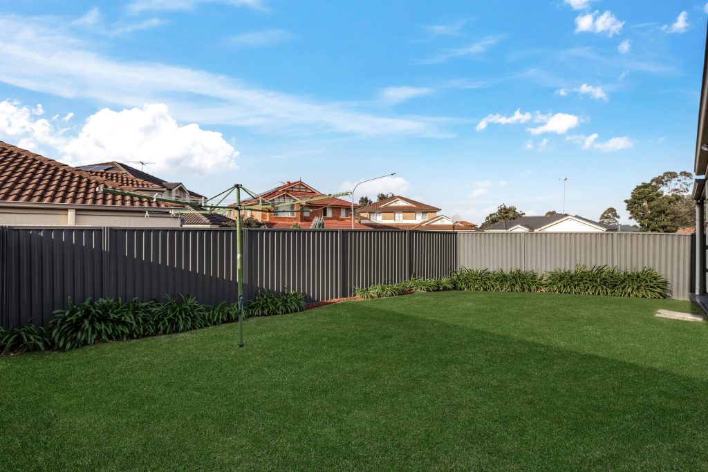 9 Canyon Drive, Stanhope Gardens NSW 2768 - photo 11