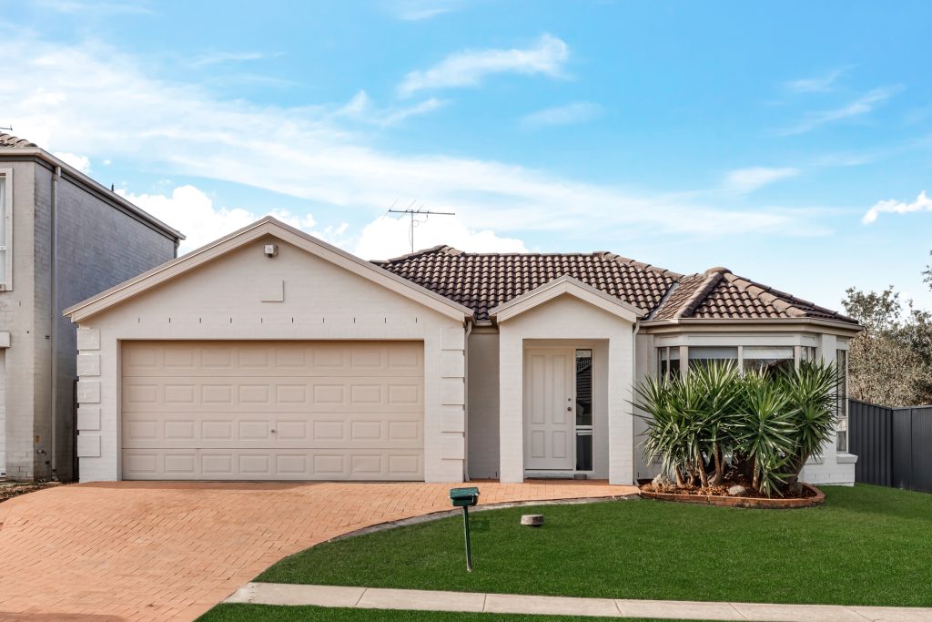 9 Canyon Drive, Stanhope Gardens NSW 2768 - McGrath West Group