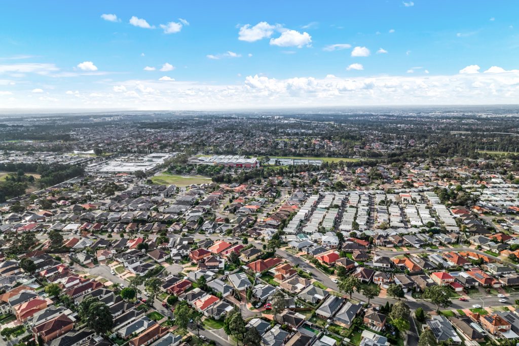 9 Canyon Drive, Stanhope Gardens NSW 2768 - photo 15