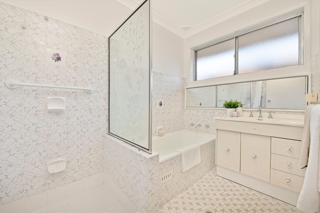 12 Munro Street, Baulkham Hills NSW 2153 - photo 11