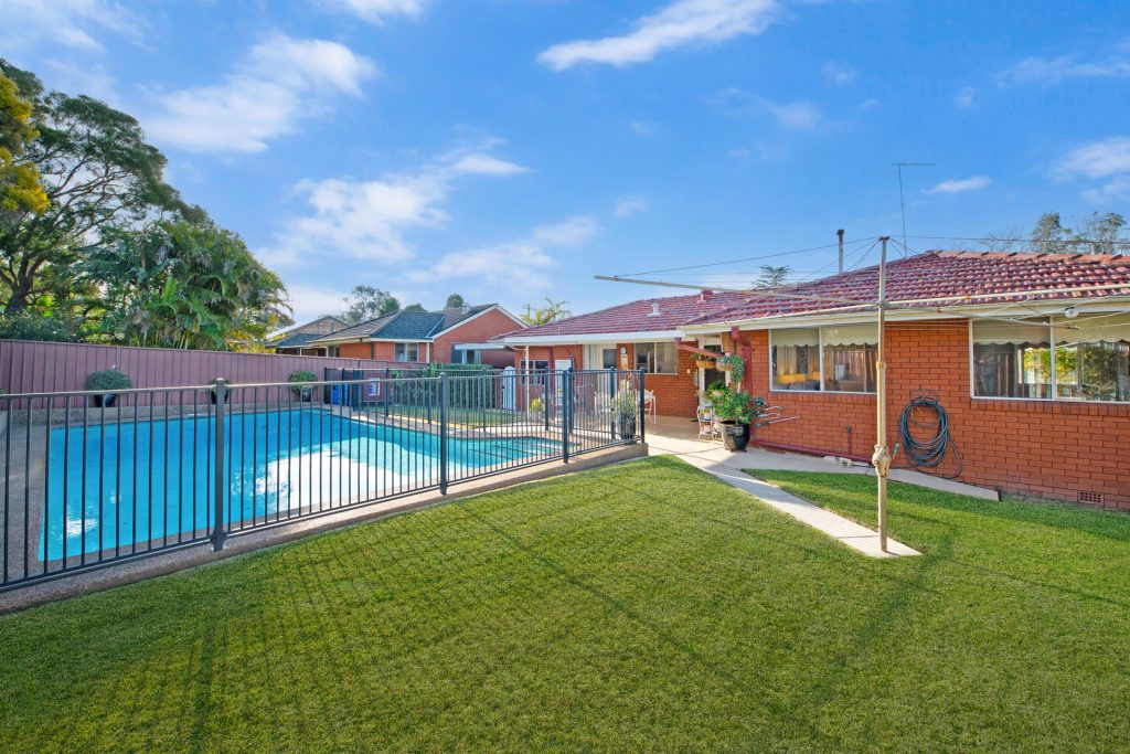 12 Munro Street, Baulkham Hills NSW 2153 - photo 14