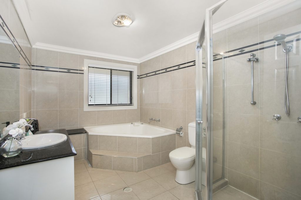 24 Applecross Avenue, Castle Hill NSW 2154 - photo 16