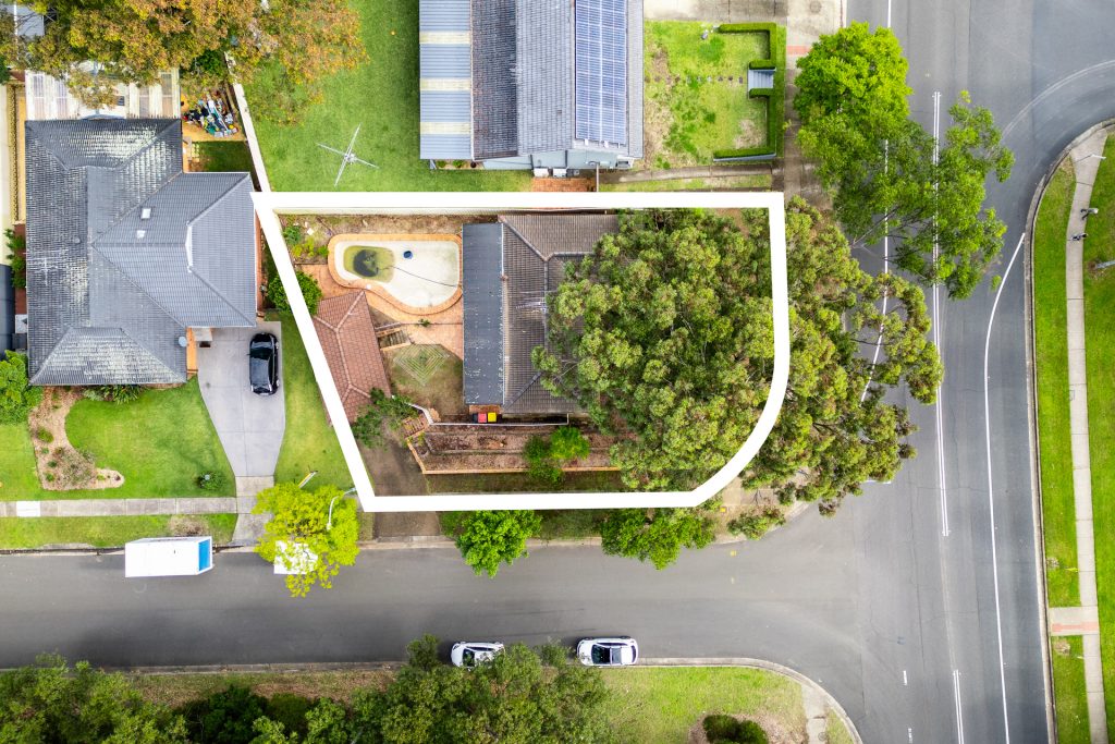 141 Joseph Banks Drive, Kings Langley NSW 2147 - photo 2