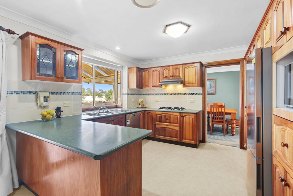 23 Mackillop Drive, Baulkham Hills NSW 2153 - photo 4