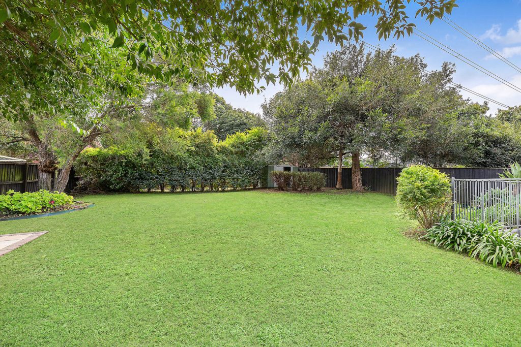 17 Tamarisk Crescent, Cherrybrook NSW 2126 - photo 6