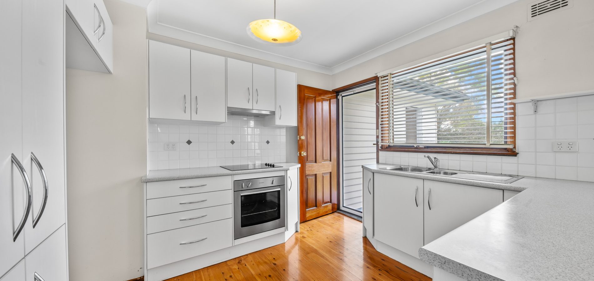 95 Ellam Drive, Seven Hills NSW 2147 - photo 3