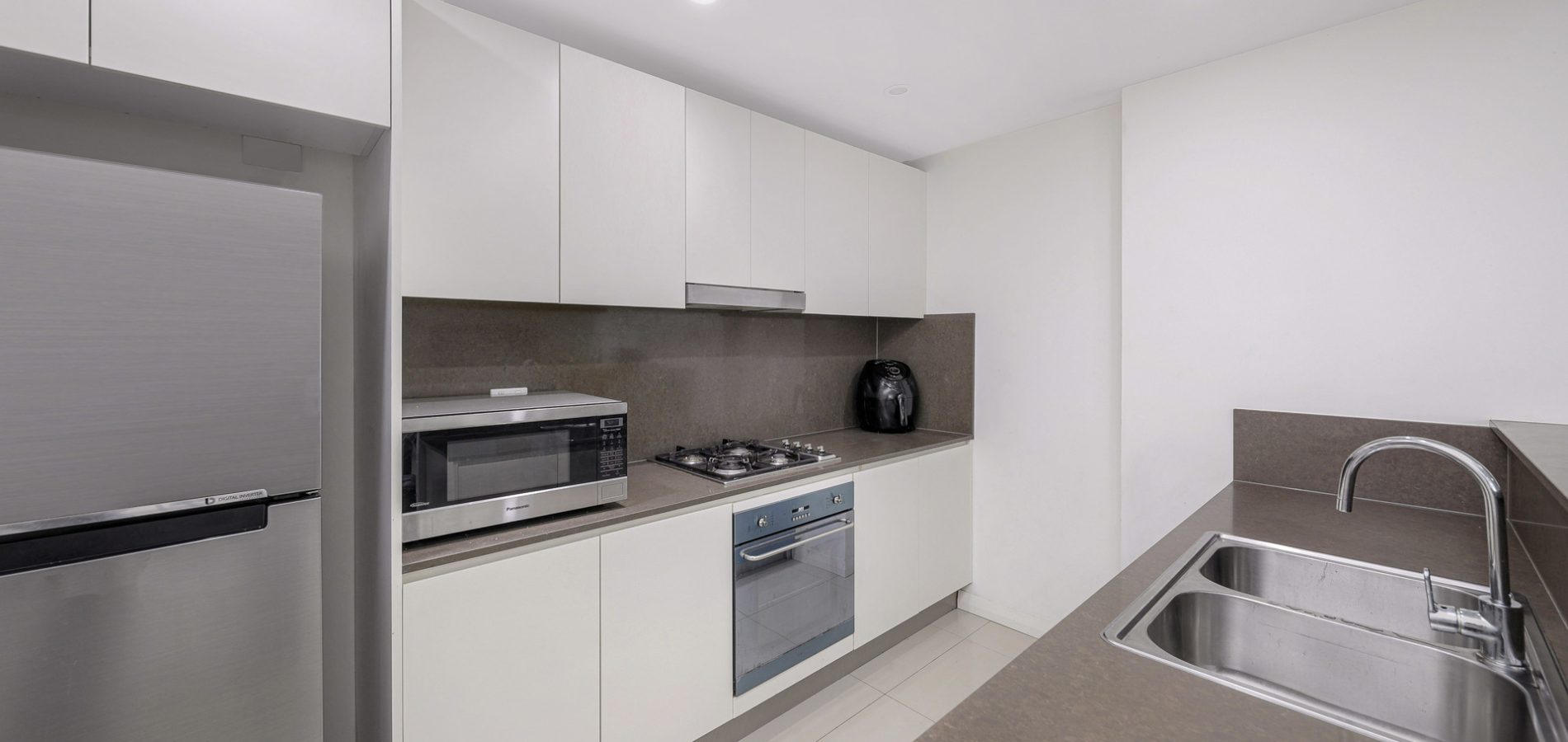 1401/29 Hunter Street, Parramatta NSW 2150 - photo 2