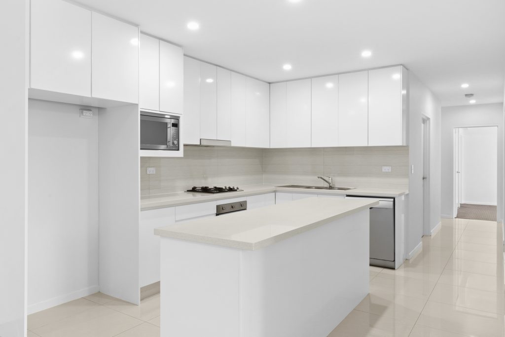 3/7 Harrington Avenue, Castle Hill NSW 2154 - photo 2
