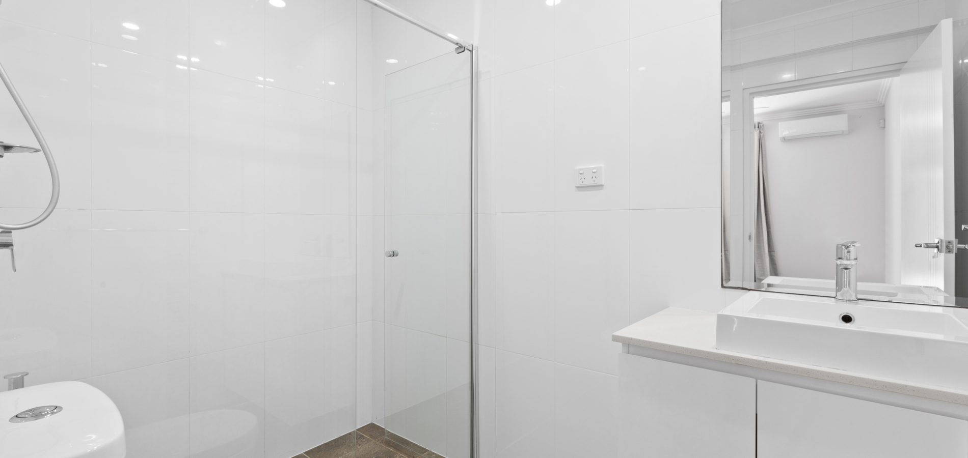 3/7 Harrington Avenue, Castle Hill NSW 2154 - photo 11