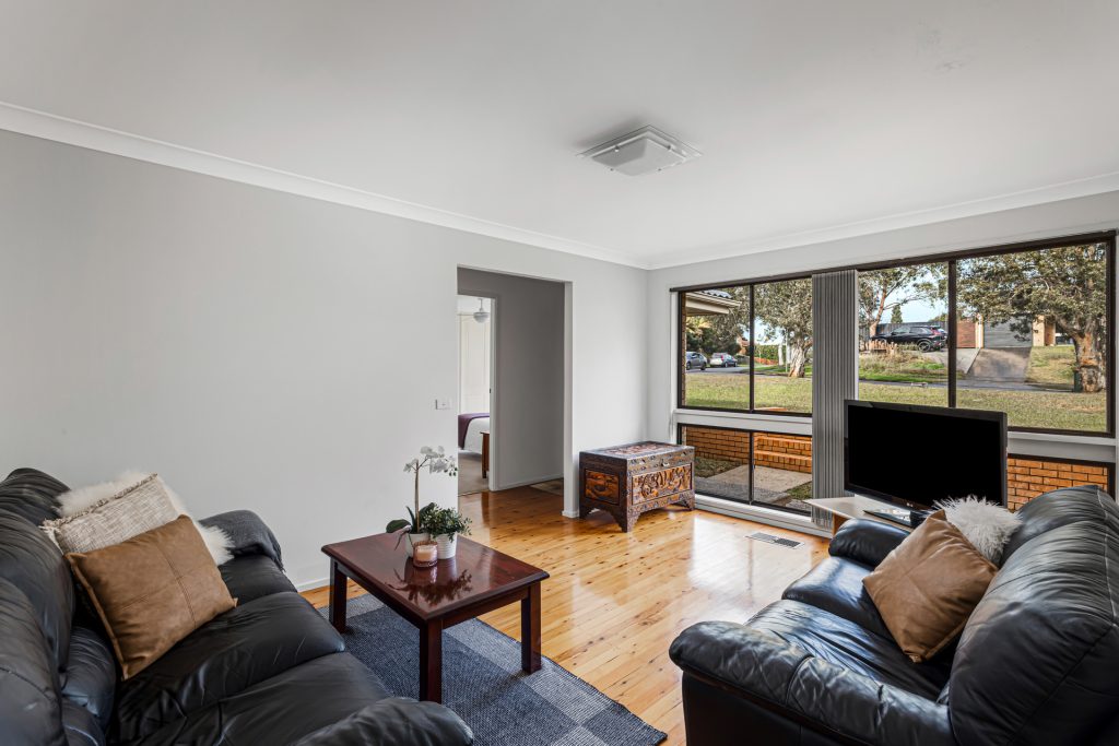 70 Sutherland Avenue, Kings Langley NSW 2147 - photo 2