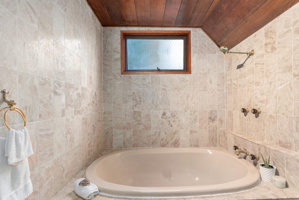 50 Ulundri Drive, Castle Hill NSW 2154 - photo 12