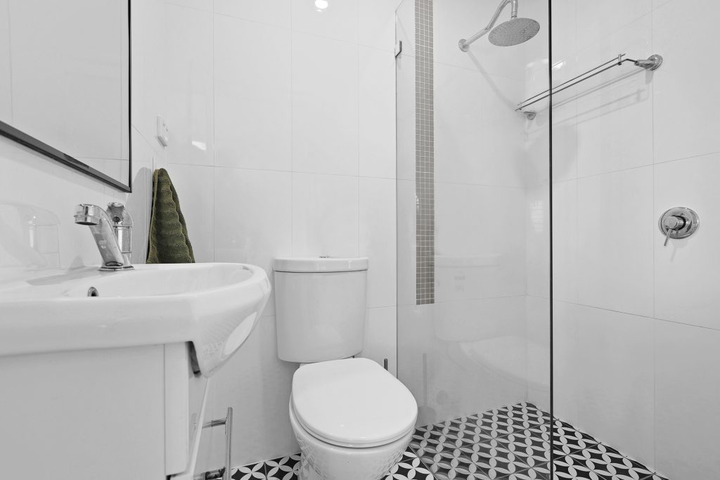 68 & 68a Naomi Street South, Winston Hills NSW 2153 - photo 6