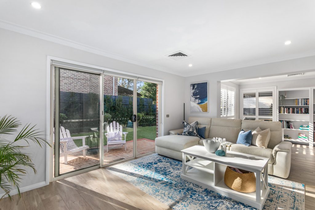 19 Windarra Place, Castle Hill NSW 2154 - photo 4