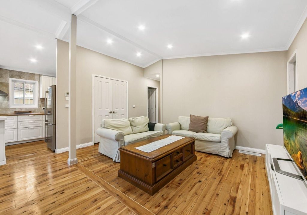 12 Drake Place, Blacktown NSW 2148 - photo 5